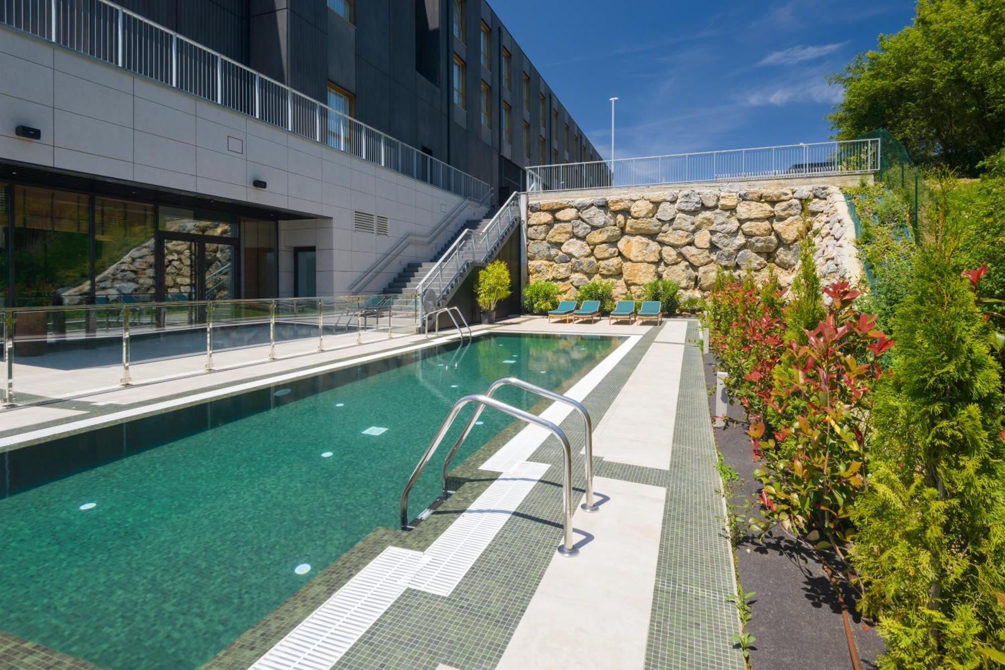Hotel Tres Reyes San Sebastian Exterior photo